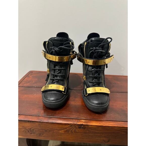 Giuseppe Zanotti Black Croc-Embossed Wedge Sneakers with Gold – Size 38 (US 8) - Picture 2 of 4